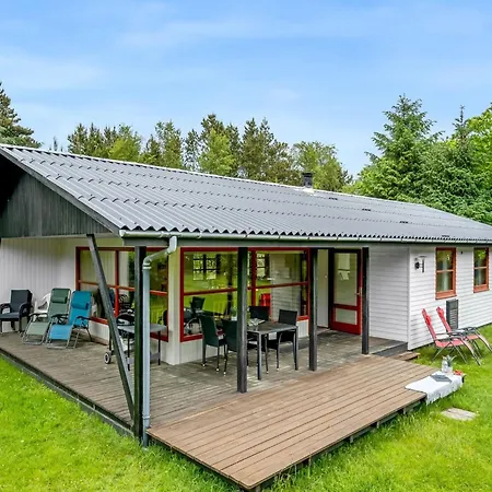 Grette - 1-5km From The Sea By Interhome